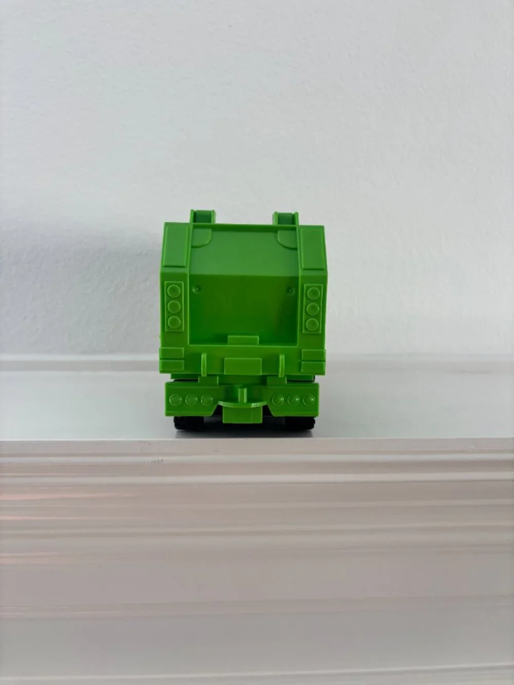 Recycling Truck Toy - Lights Up - Makes Noises - Container Lifts & Opens
